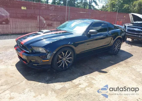 2014 Ford Mustang V6 from USA, damaged, VIN 1ZVBP8AM6E5300301